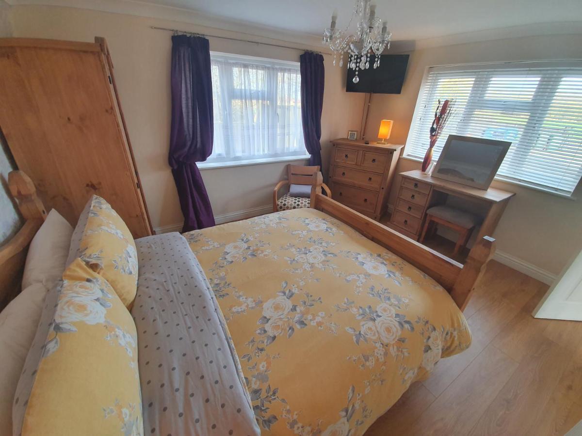 Sherwood Bungalow 3 Bedroom Entire Property Бостон Екстер'єр фото